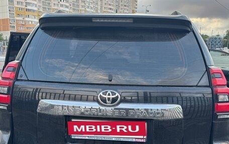 Toyota Land Cruiser Prado 150 рестайлинг 2, 2019 год, 5 400 000 рублей, 9 фотография