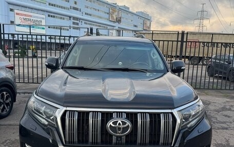Toyota Land Cruiser Prado 150 рестайлинг 2, 2019 год, 5 400 000 рублей, 13 фотография