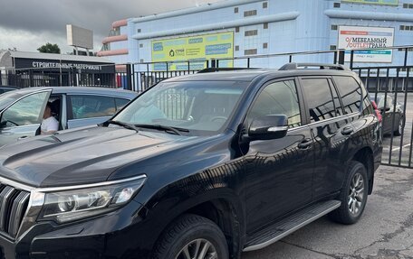 Toyota Land Cruiser Prado 150 рестайлинг 2, 2019 год, 5 400 000 рублей, 16 фотография