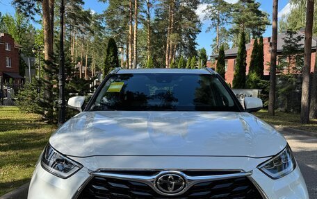 Toyota Highlander, 2025 год, 4 900 000 рублей, 10 фотография