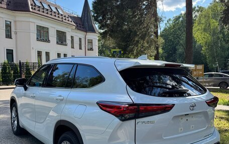 Toyota Highlander, 2025 год, 4 900 000 рублей, 5 фотография