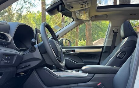 Toyota Highlander, 2025 год, 4 900 000 рублей, 20 фотография
