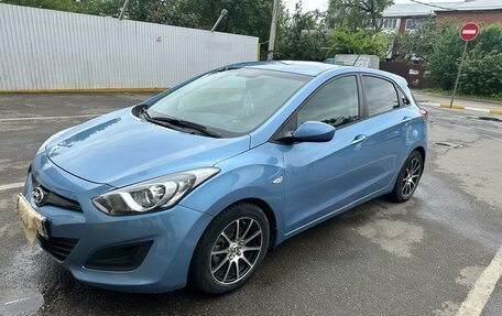 Hyundai i30 II рестайлинг, 2012 год, 900 000 рублей, 2 фотография
