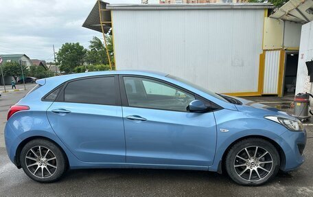 Hyundai i30 II рестайлинг, 2012 год, 900 000 рублей, 3 фотография