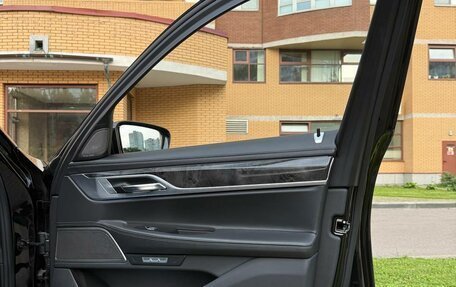 BMW 7 серия, 2017 год, 4 300 000 рублей, 22 фотография