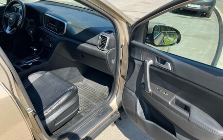 KIA Sportage IV рестайлинг, 2018 год, 2 150 000 рублей, 10 фотография