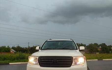 Toyota Land Cruiser 200, 2010 год, 3 770 000 рублей, 2 фотография
