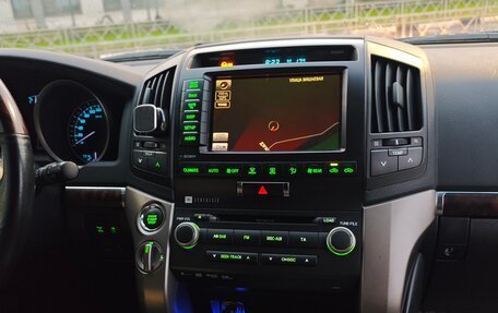 Toyota Land Cruiser 200, 2010 год, 3 770 000 рублей, 16 фотография