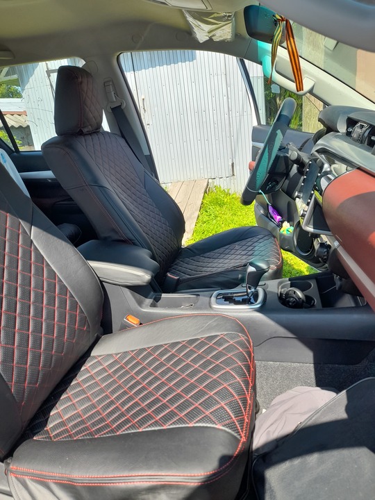 Toyota Hilux VIII, 2024 год, 5 800 000 рублей, 4 фотография