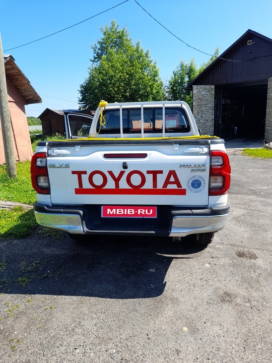 Toyota Hilux VIII, 2024 год, 5 800 000 рублей, 3 фотография