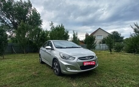 Hyundai Solaris II рестайлинг, 2012 год, 490 000 рублей, 1 фотография