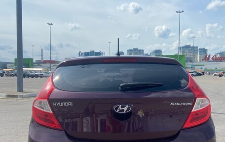 Hyundai Solaris II рестайлинг, 2012 год, 630 000 рублей, 5 фотография