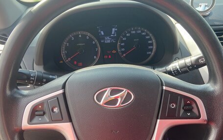 Hyundai Solaris II рестайлинг, 2012 год, 630 000 рублей, 12 фотография