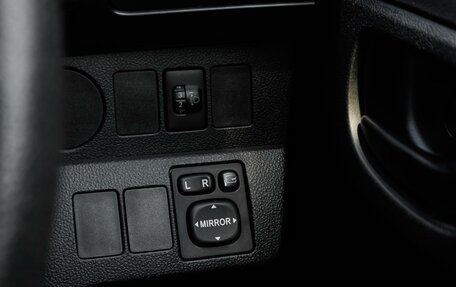 Toyota Ractis II, 2013 год, 1 229 000 рублей, 20 фотография