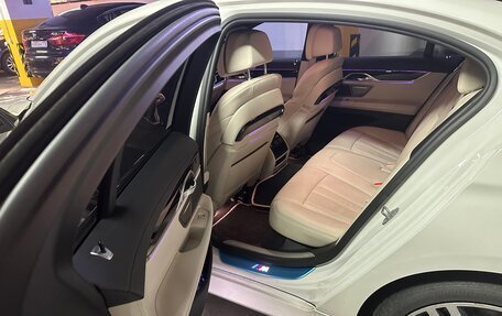 BMW 7 серия, 2017 год, 3 600 000 рублей, 2 фотография