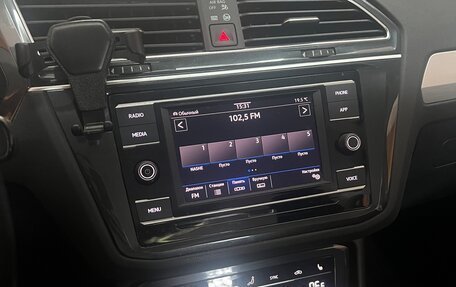 Volkswagen Tiguan II, 2021 год, 2 600 000 рублей, 8 фотография