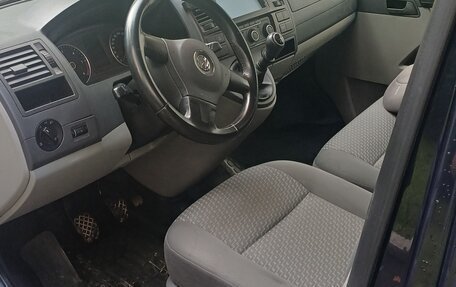 Volkswagen Caravelle T5, 2013 год, 2 760 000 рублей, 5 фотография