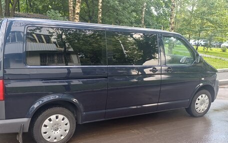 Volkswagen Caravelle T5, 2013 год, 2 760 000 рублей, 3 фотография