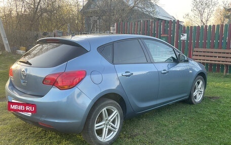 Opel Astra J, 2010 год, 600 000 рублей, 5 фотография