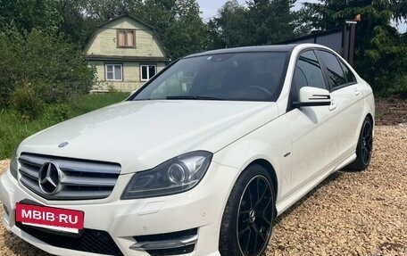 Mercedes-Benz C-Класс, 2011 год, 1 488 888 рублей, 3 фотография