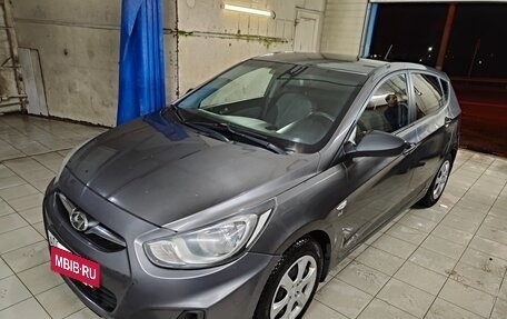 Hyundai Solaris II рестайлинг, 2013 год, 750 000 рублей, 6 фотография