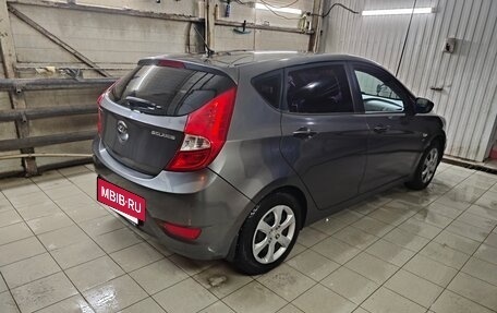 Hyundai Solaris II рестайлинг, 2013 год, 750 000 рублей, 16 фотография