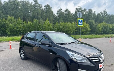 Hyundai Solaris II рестайлинг, 2015 год, 950 000 рублей, 4 фотография