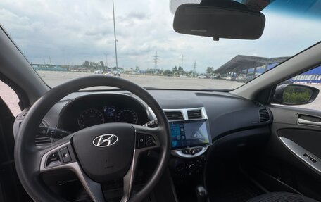 Hyundai Solaris II рестайлинг, 2015 год, 950 000 рублей, 7 фотография