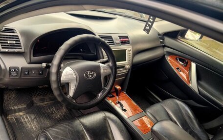 Toyota Camry, 2009 год, 900 000 рублей, 3 фотография