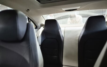 Mercedes-Benz E-Класс, 2015 год, 2 370 000 рублей, 19 фотография