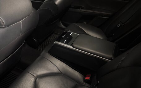 Toyota Camry, 2020 год, 3 350 000 рублей, 4 фотография