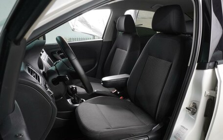 Volkswagen Polo VI (EU Market), 2012 год, 749 000 рублей, 10 фотография
