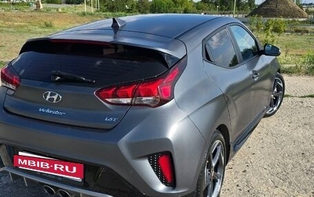 Hyundai Veloster II, 2018 год, 2 000 000 рублей, 2 фотография