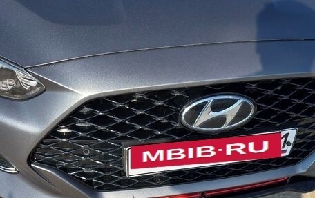 Hyundai Veloster II, 2018 год, 2 000 000 рублей, 9 фотография