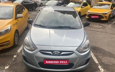 Hyundai Solaris II рестайлинг, 2013 год, 670 000 рублей, 1 фотография
