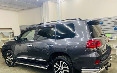 Toyota Land Cruiser 200, 2017 год, 6 500 000 рублей, 9 фотография