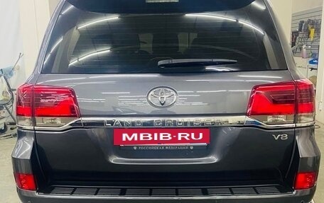 Toyota Land Cruiser 200, 2017 год, 6 500 000 рублей, 7 фотография