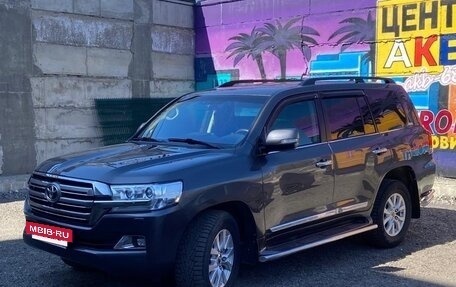 Toyota Land Cruiser 200, 2017 год, 6 500 000 рублей, 12 фотография