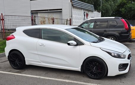 KIA cee'd GT II, 2015 год, 1 070 000 рублей, 4 фотография