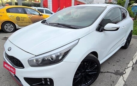KIA cee'd GT II, 2015 год, 1 070 000 рублей, 12 фотография