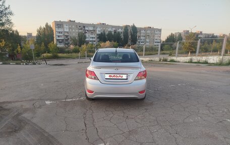 Hyundai Solaris II рестайлинг, 2013 год, 700 000 рублей, 4 фотография