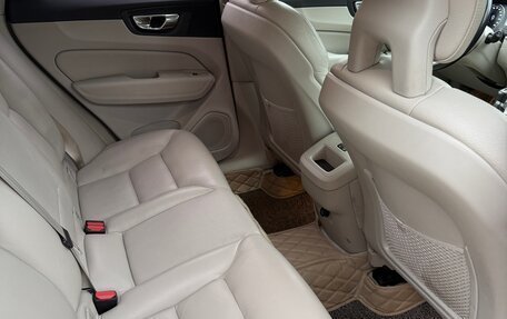 Volvo XC60 II, 2018 год, 3 150 000 рублей, 8 фотография