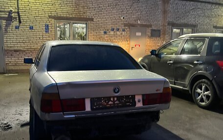 BMW 5 серия, 1994 год, 280 000 рублей, 11 фотография