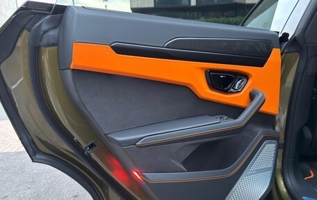 Lamborghini Urus I, 2025 год, 44 900 000 рублей, 29 фотография