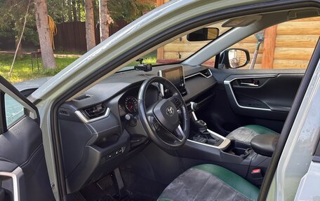 Toyota RAV4, 2019 год, 3 100 000 рублей, 16 фотография