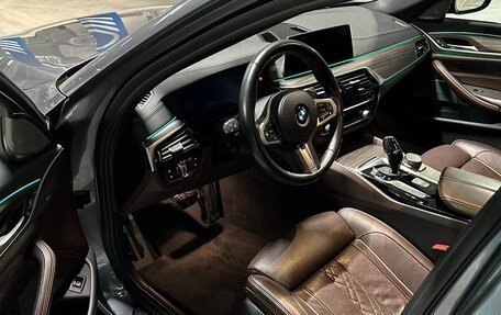 BMW 5 серия, 2018 год, 4 220 000 рублей, 12 фотография