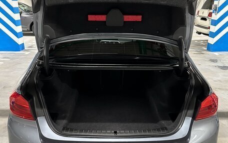 BMW 5 серия, 2018 год, 4 220 000 рублей, 11 фотография