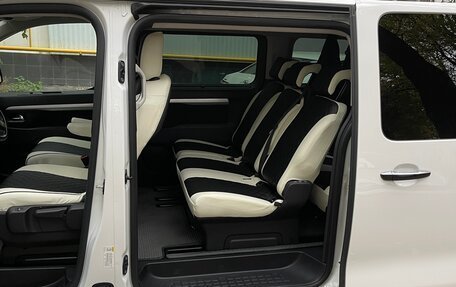 Opel Zafira Life I, 2021 год, 3 000 000 рублей, 8 фотография