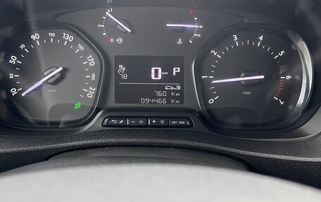 Opel Zafira Life I, 2021 год, 3 000 000 рублей, 6 фотография