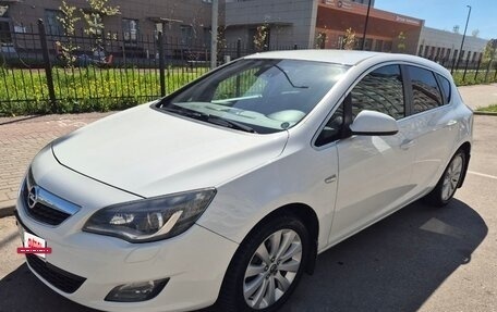 Opel Astra J, 2012 год, 850 000 рублей, 2 фотография